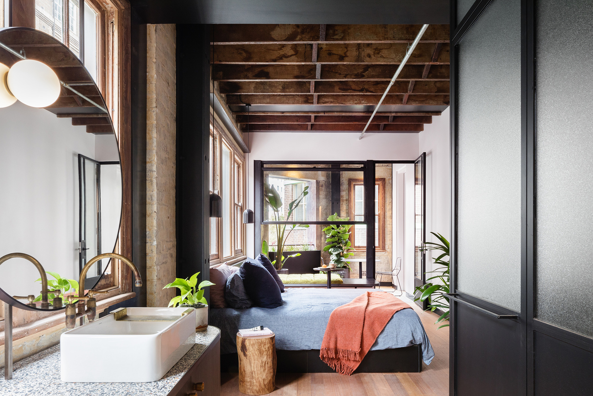 breathe architecture paramount house hotel bedroom