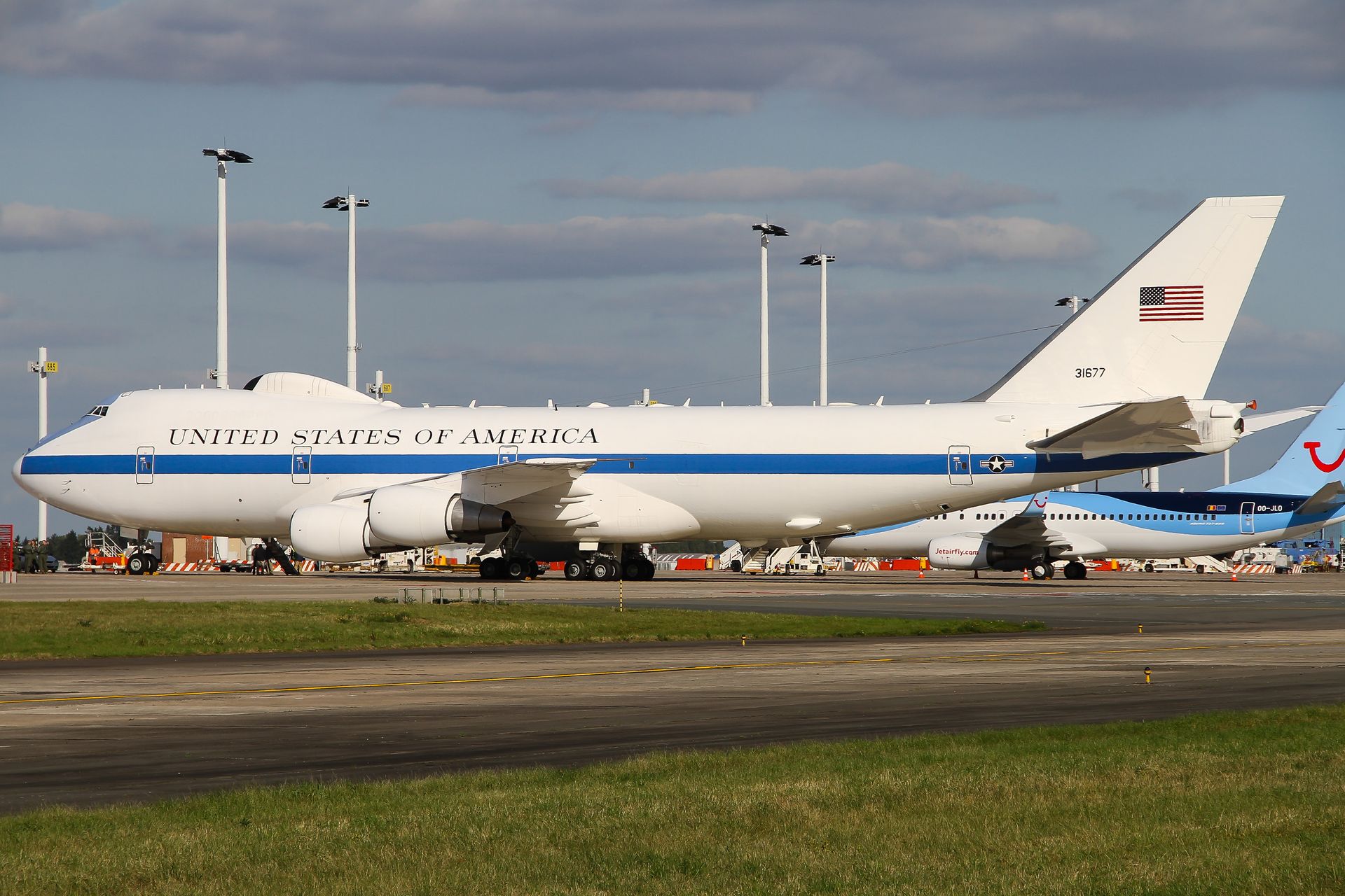 America's nukeresistant 'doomsday plane' spotted doing training