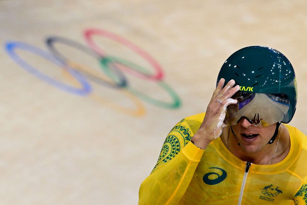 Australia&#039;s Sam Welsford reacts after a men&#039;s track cycling team pursuit first round of the Paris 2024 Olympic Games at the Saint-Quentin-en-Yvelines National Velodrome in Montigny-le-Bretonneux, south-west of Paris, on August 6, 2024. (Photo by John MACDOUGALL / AFP)