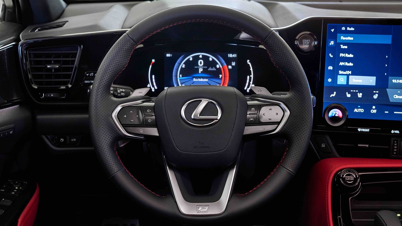 Lexus NX 2022