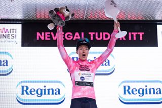 'The road to victory is not always immediate' - Anna van der Breggen turns back the years in race against the clock at Giro d’Italia Women mountain time trial