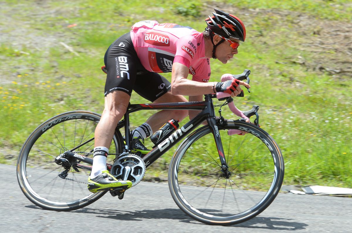 Cadel Evans opted for the pink handlebar tape approach in 2014