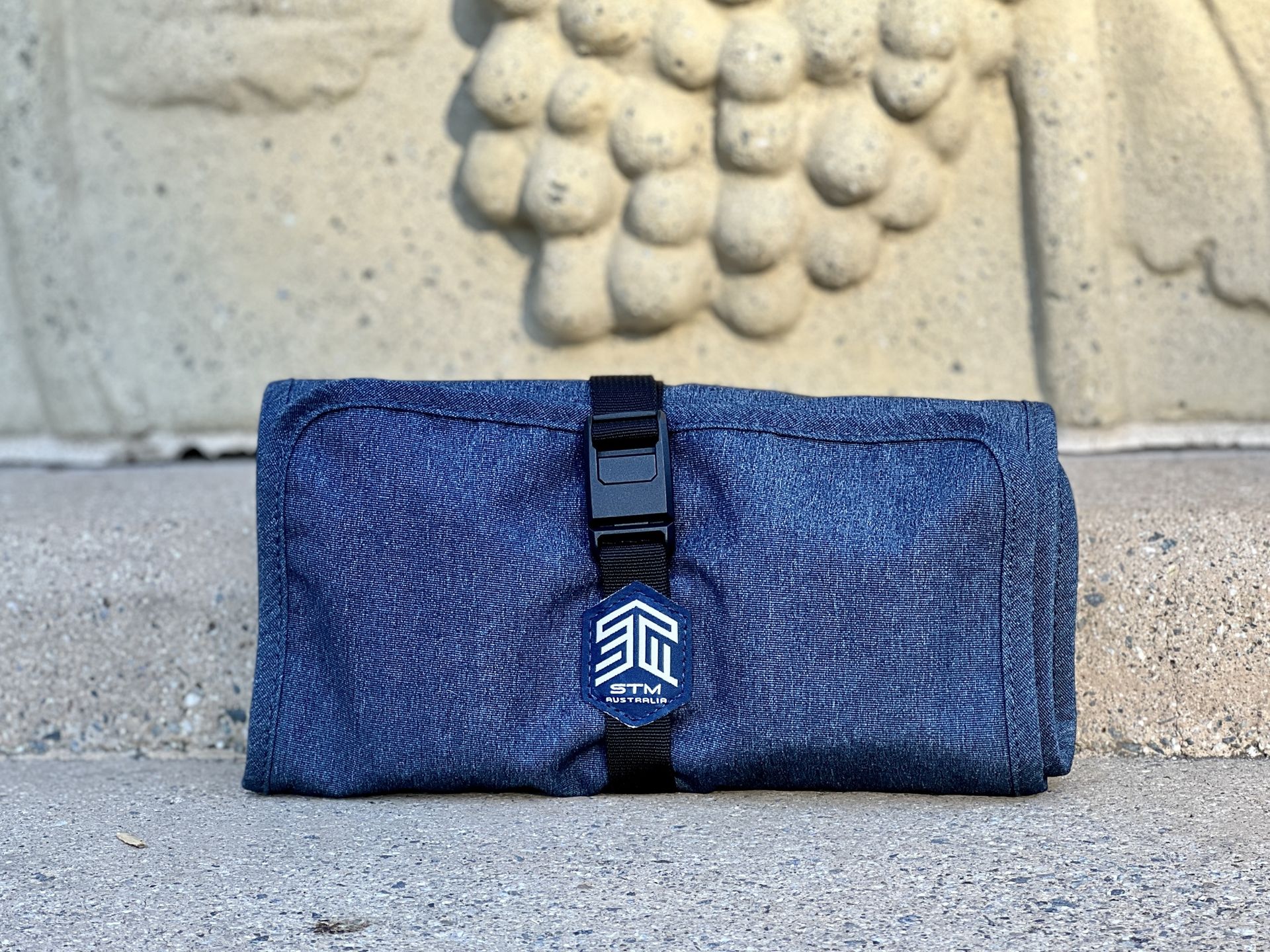 Dapper Wrapping STM Goods Dapper Wrapper review: Wrap up your tech | iMore