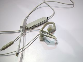 Best Audio: Sennheiser Ambeo Smart Surround Earphones