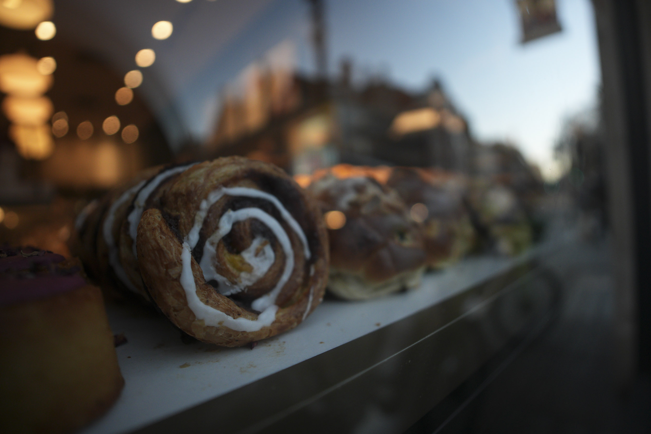 A test shot taken with Sigma 12mm f/1.4 DC | C lens showing the blurry background and shallow depth of field with its wide maximum f/1.4 aperture