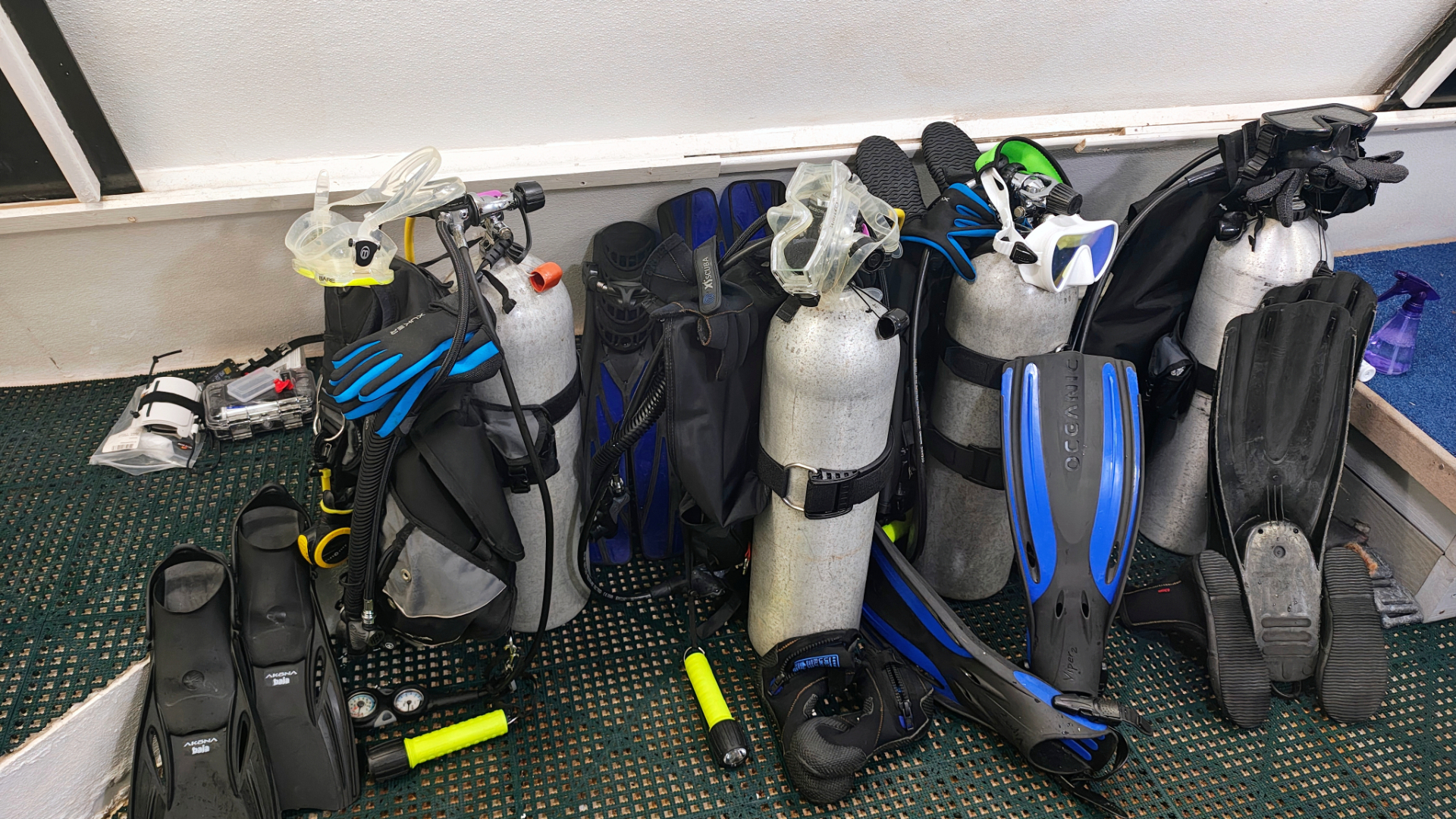 How 'spacewalking' underwater made me feel like I was really in space
