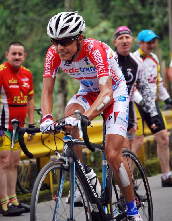 Diego Calderon riding on stage 13.