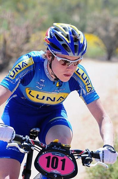 Georgia Gould (Luna Women's MTB) looking fit and fast