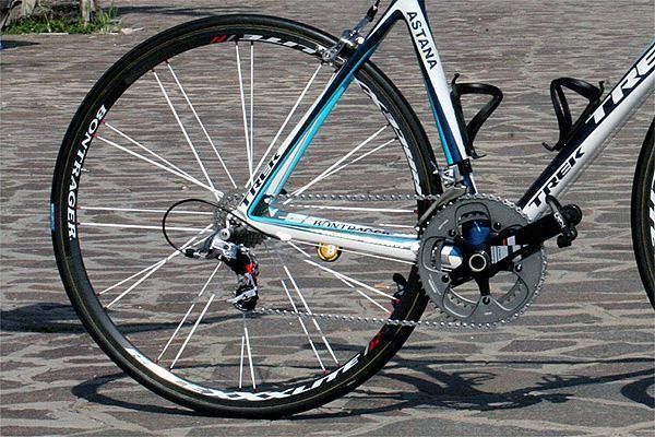 Low-profile carbon rims spin up quickly.