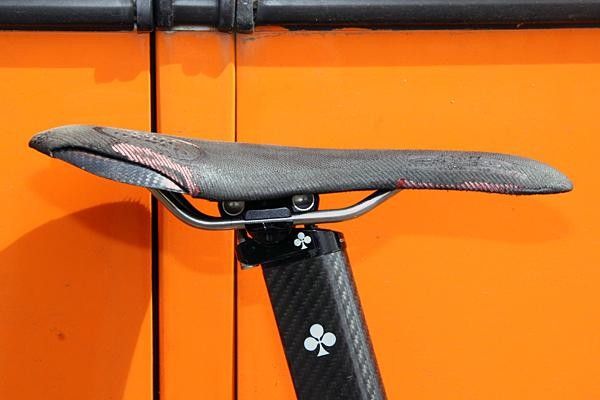 Rasmussen opts for a super lightweight saddle on his TT bike.