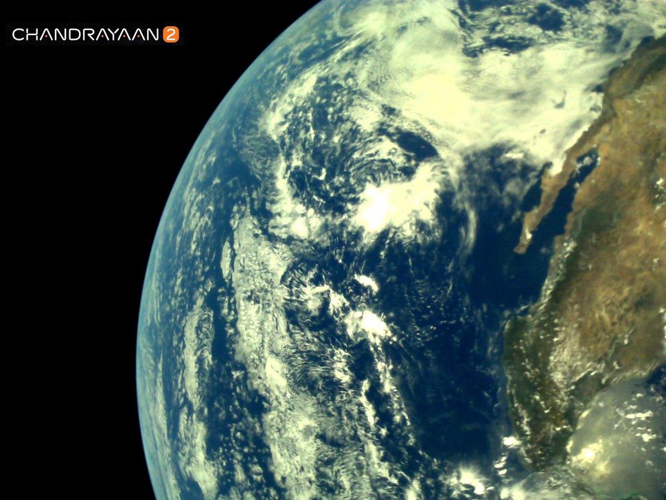 Stunning Photos Show Earth from India's Spacecraft Headed to the Moon
