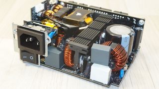 Corsair SF750 SFX PSU