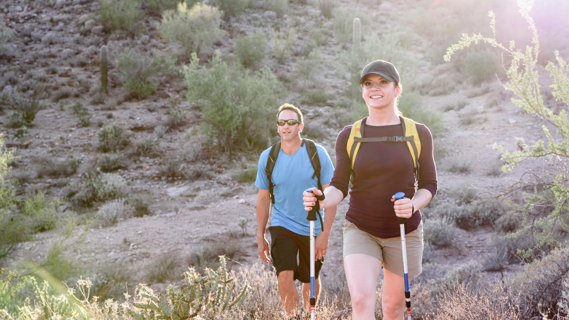 Hiking in hot weather: what's cooling best