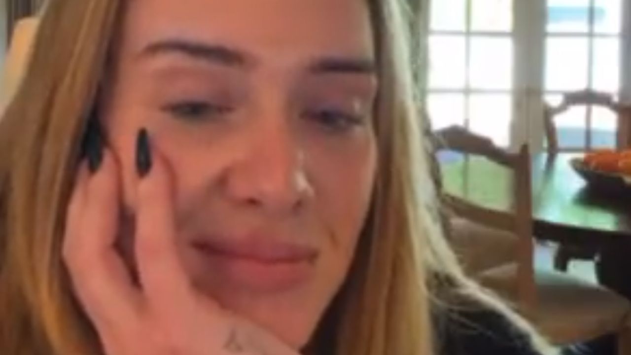 Screenshot of Adele&#039;s black nails from her instagram live