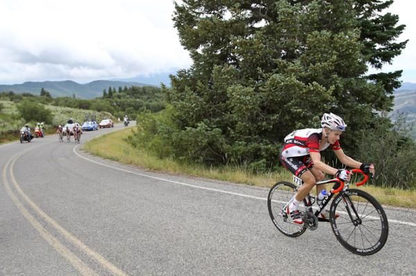 Darren Lill (Fly V Australia) trying to make the gap to the chase group grow.