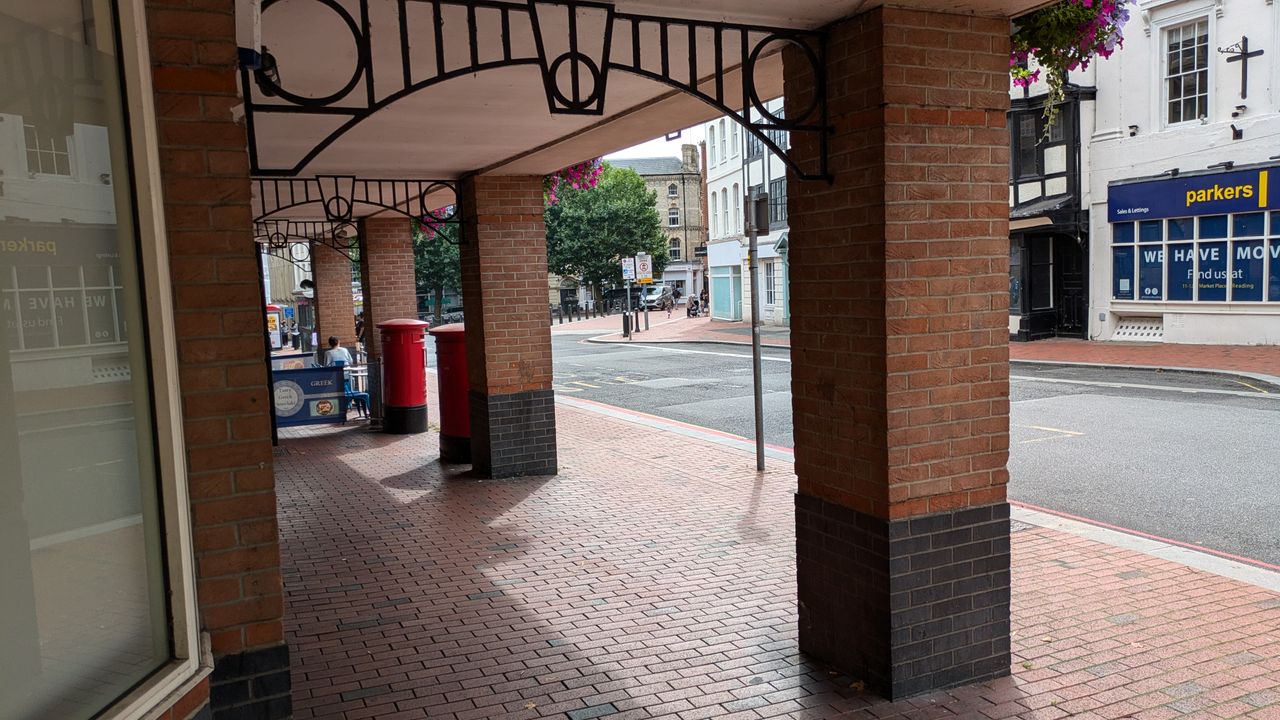 200 photos pixel 9 vs pixel 8a - pixel 8a dynamic range shots