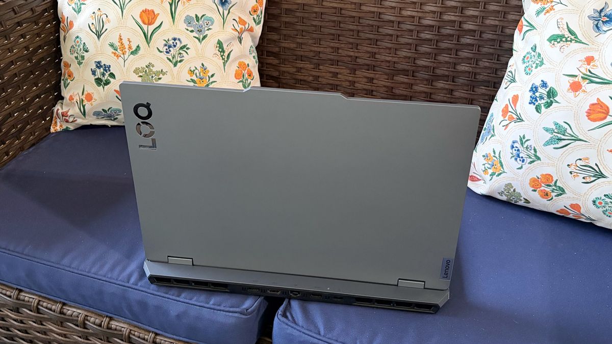 Lenovo Legion LOQ 15 (2025)