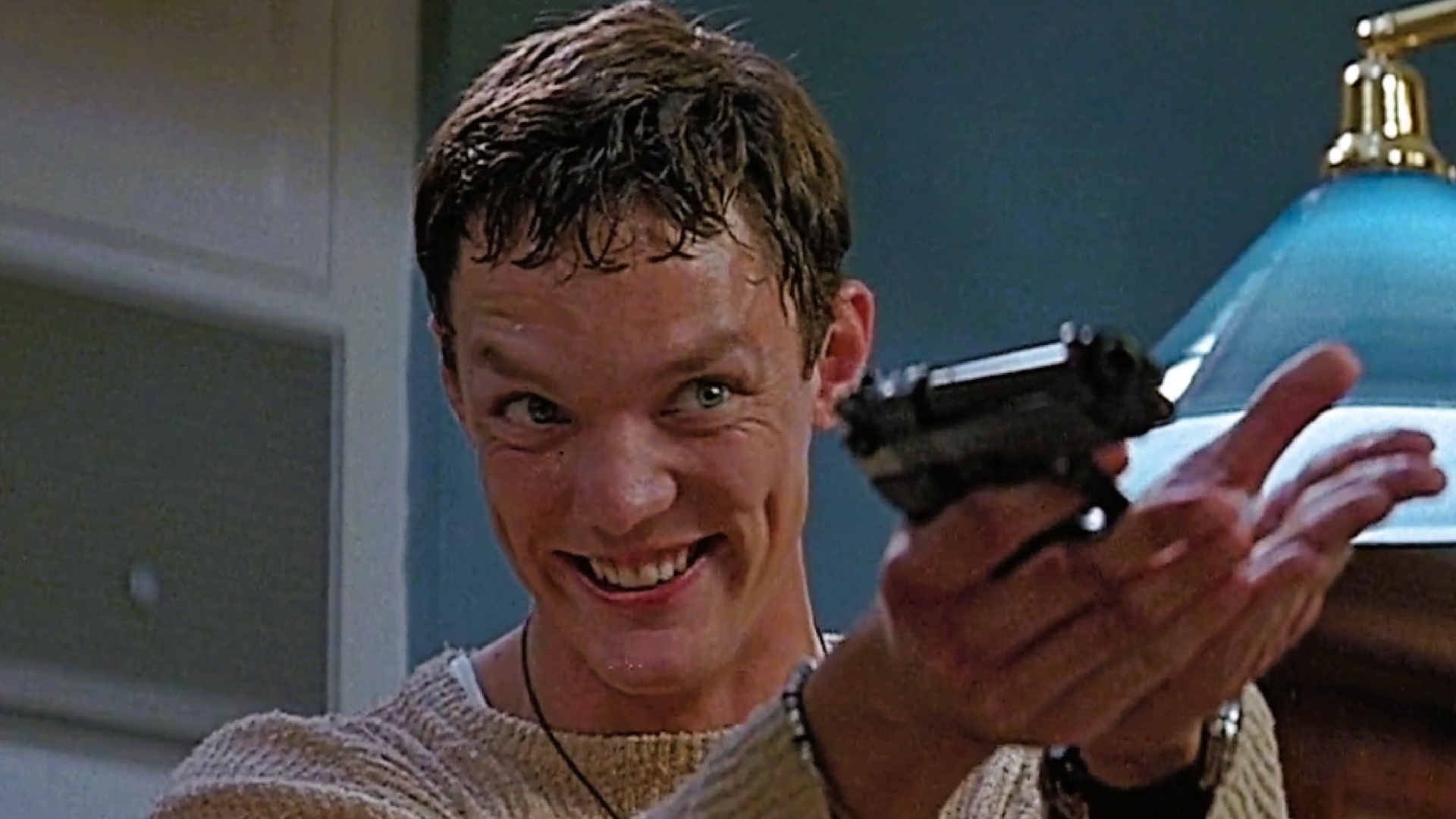 Matthew Lillard cree que la franquicia Scream está en un "buen lugar", pero que las películas se volvieron "demasiado violentas": "No creo que Ghostface necesite nunca una escopeta"