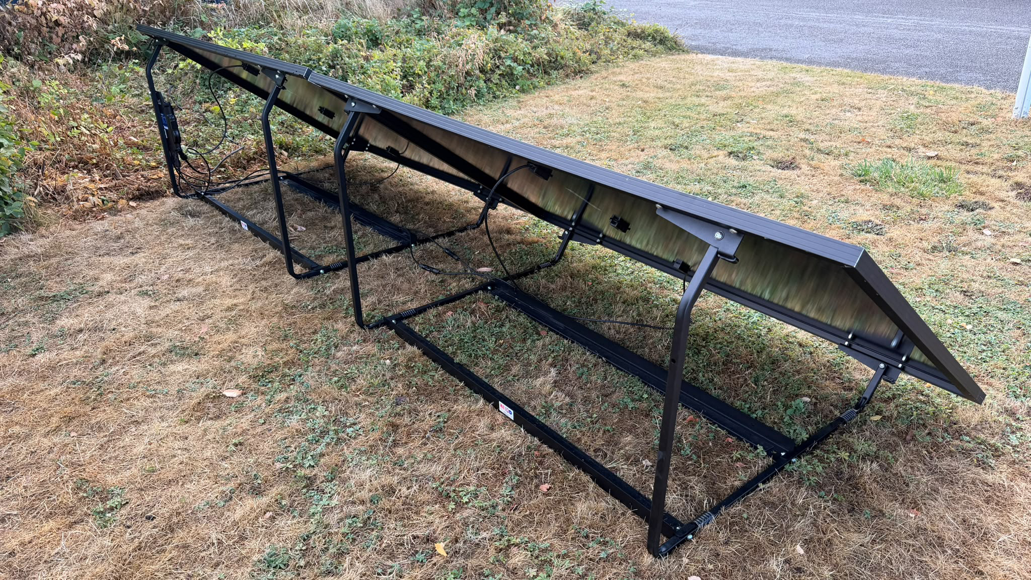 A UKSOL plug-in solar kit