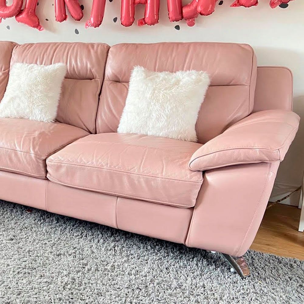 Mum revamps sofa using Frenchic paint left over from painting front