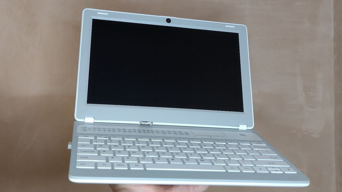 CrowPi-L review: The most accessible DIY laptop to date