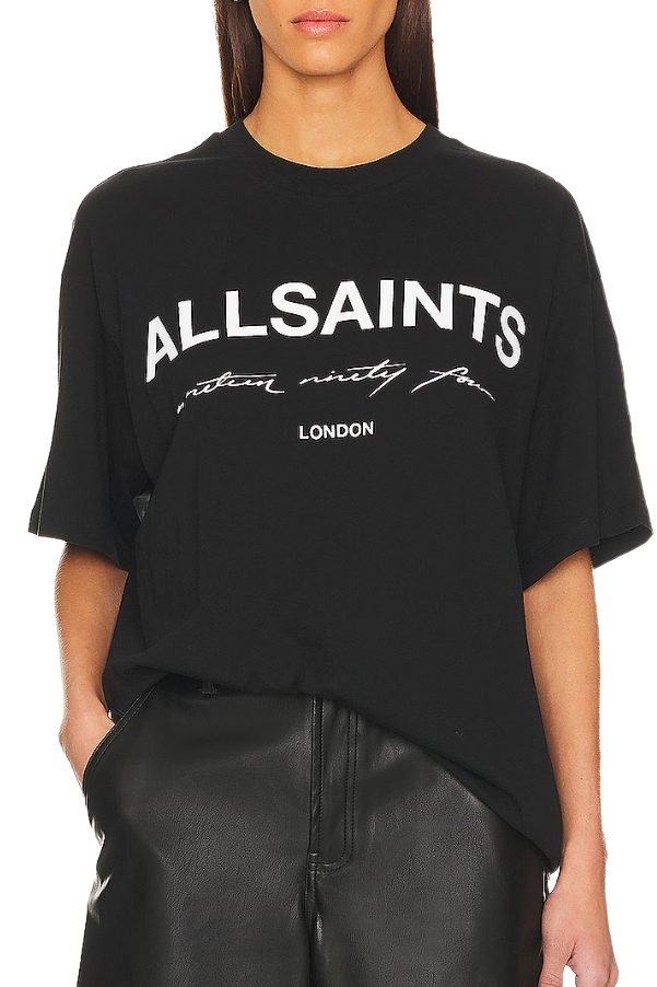 Helis Carlie Tee