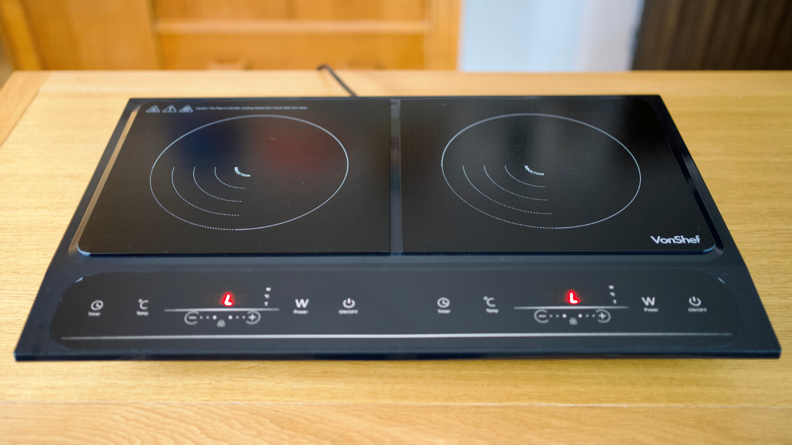 Testing the VonShef Dual Induction Hob