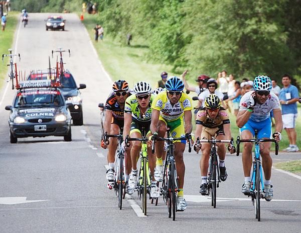 The break works hard to stay away but it was in vain.