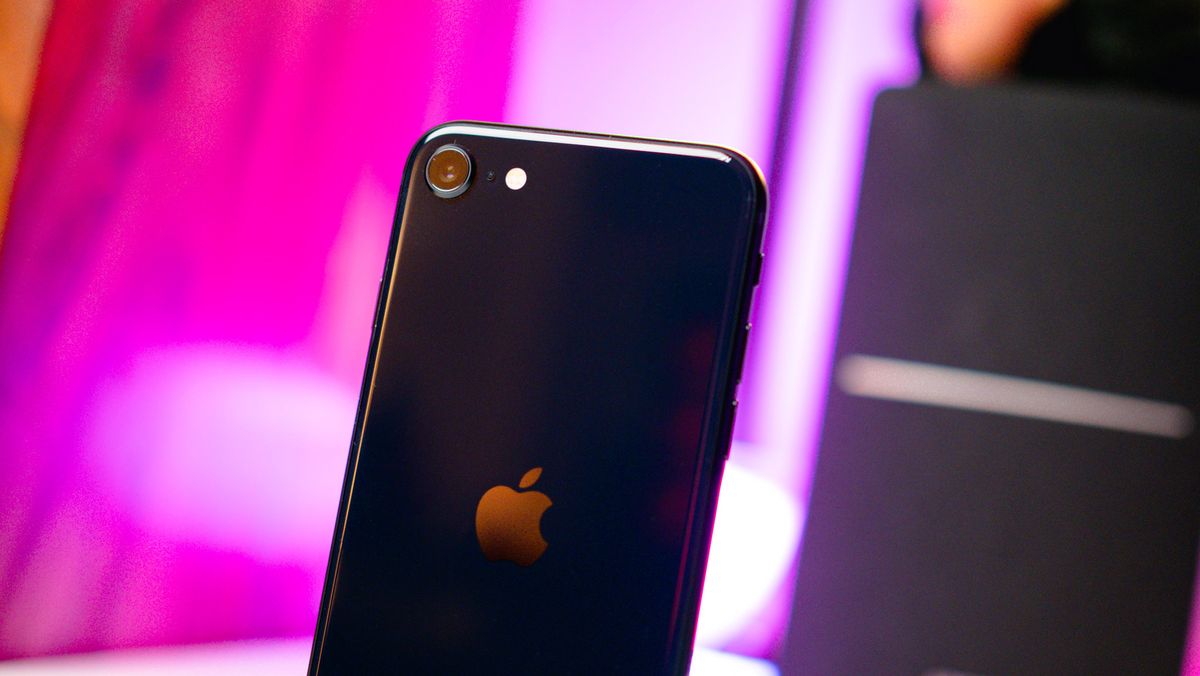 iPhone SE 2022 review