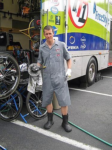 Fellow Cyclingnews diary writer Chris Davidson,