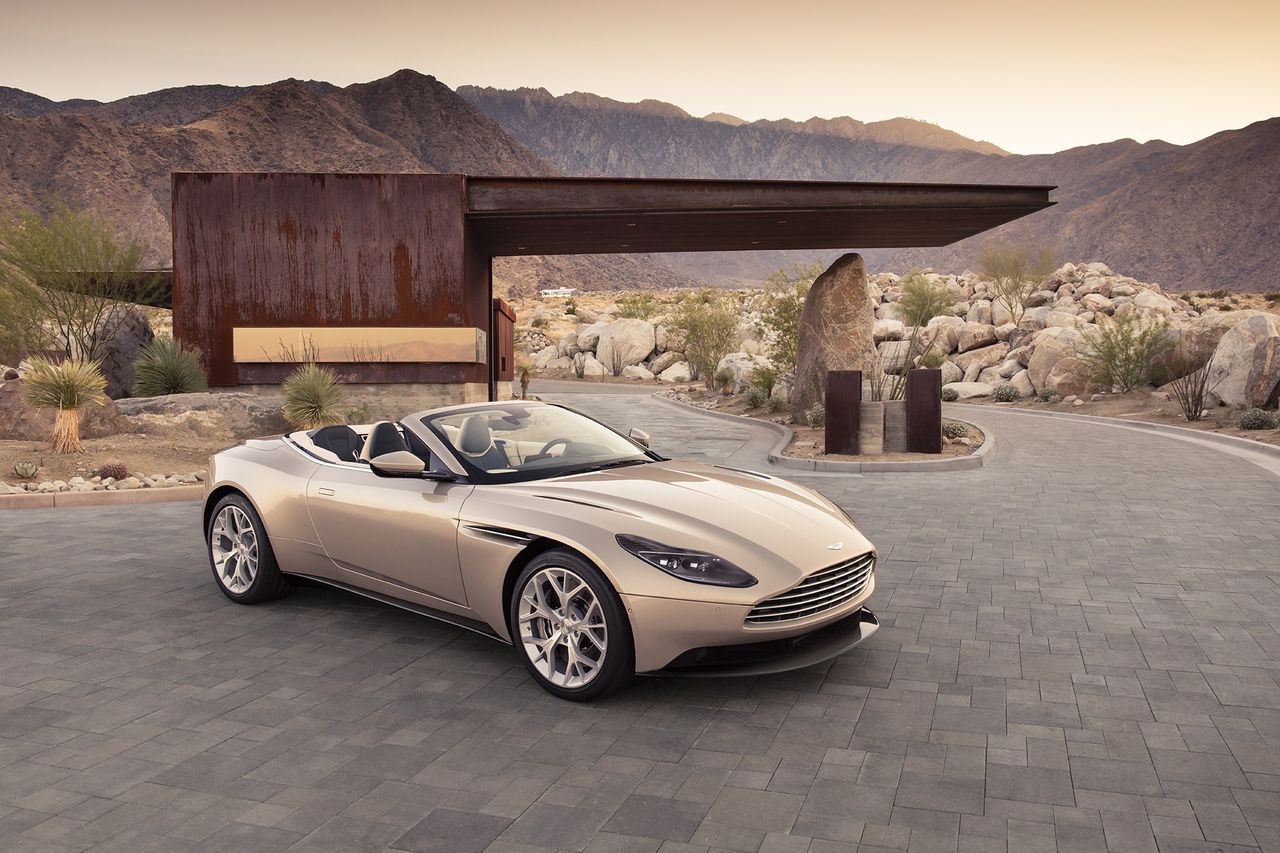 aston Martin DB11 Volante