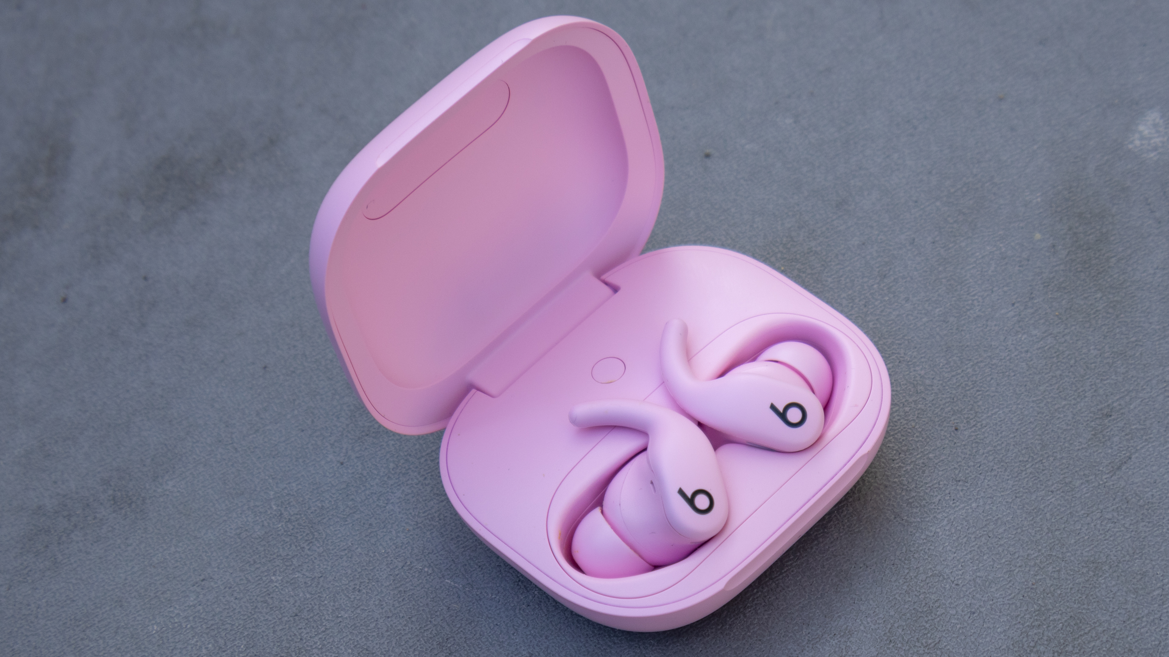 Beats Powerbeats Fit 