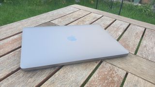 MacBook Pro (13-inch, 2020)