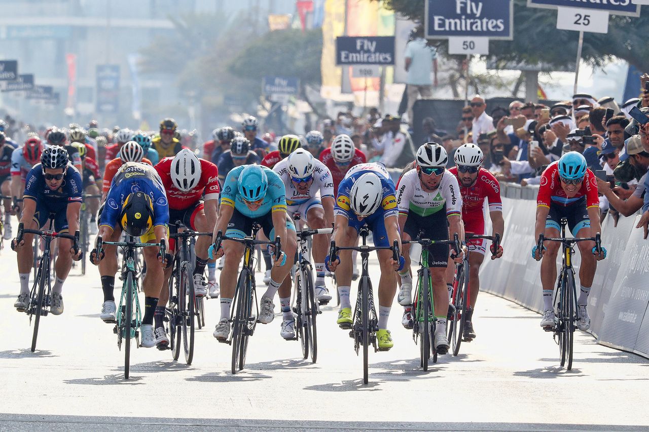 The sprinters dive for the line on stage 2 of the Dubai Tour