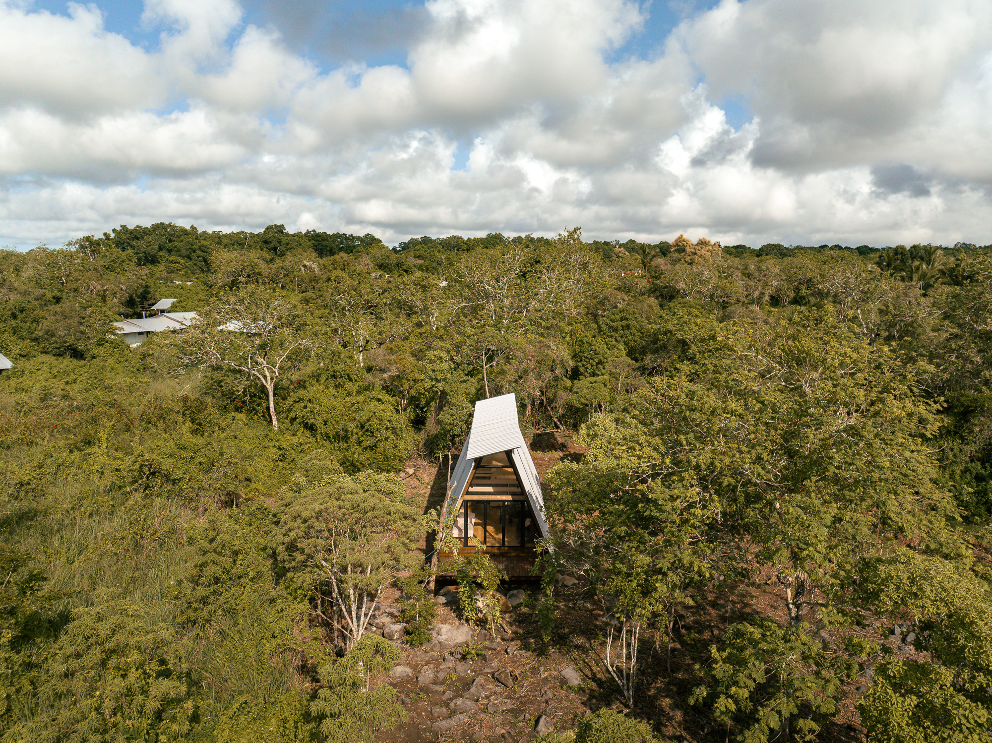 Casa Sula by Diana Salvador