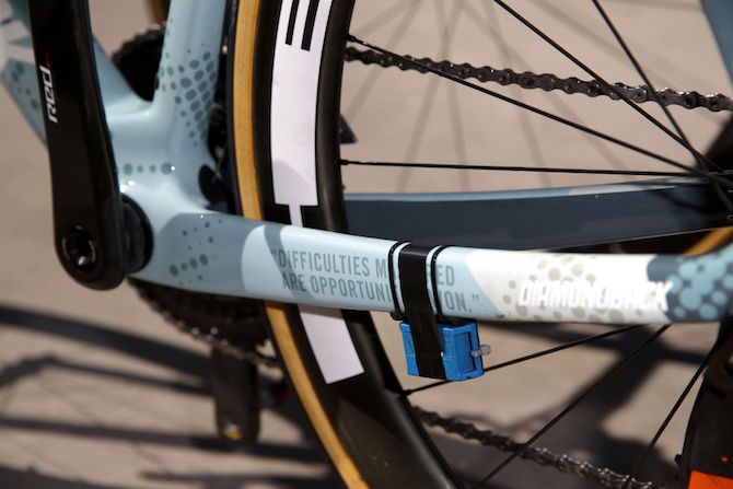 'WW2' (56cm) is ridden by Adam de Vos, and is a design inspired by nine-year-old Juliet's love of reading. She loves historical fiction, and her favourite YA book is The War that Saved My Life. The frame includes quotes from the book, as well as from Winston Churchill