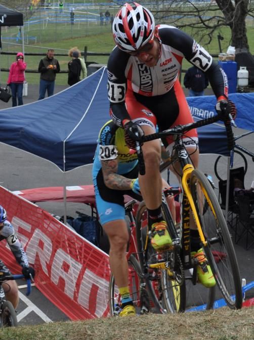 Jake Wells (NoTubes Elite Cross Team) leads the chase group up the wall on the penultimate lap.