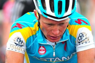Alexandre Vinokourov (Astana) was foiled in his bold bid to take the yellow jersey.