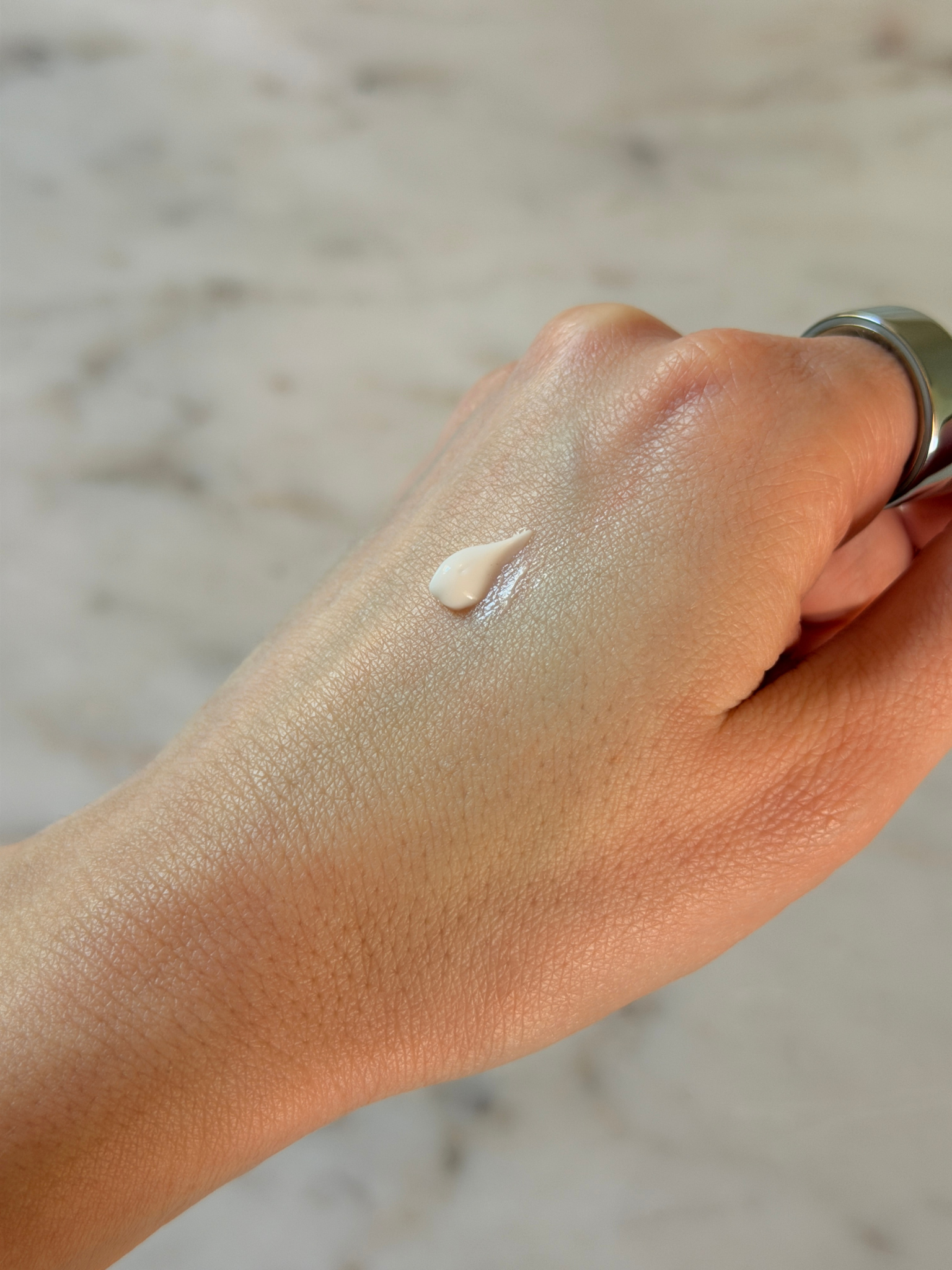 A swatch of the Clinique Smart Clinical Repair&amp;trade; Wrinkle Correcting Eye Cream