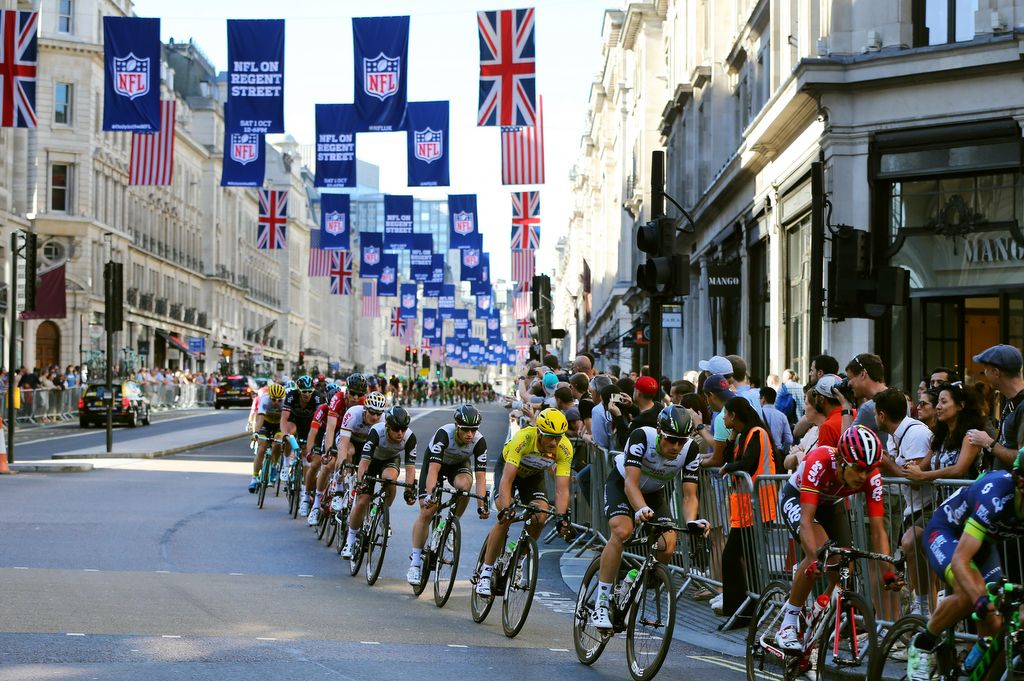 There was plenty of advertising on Regent St that included US and UK flags