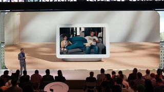 Google Home Hub vs Amazon Echo Show
