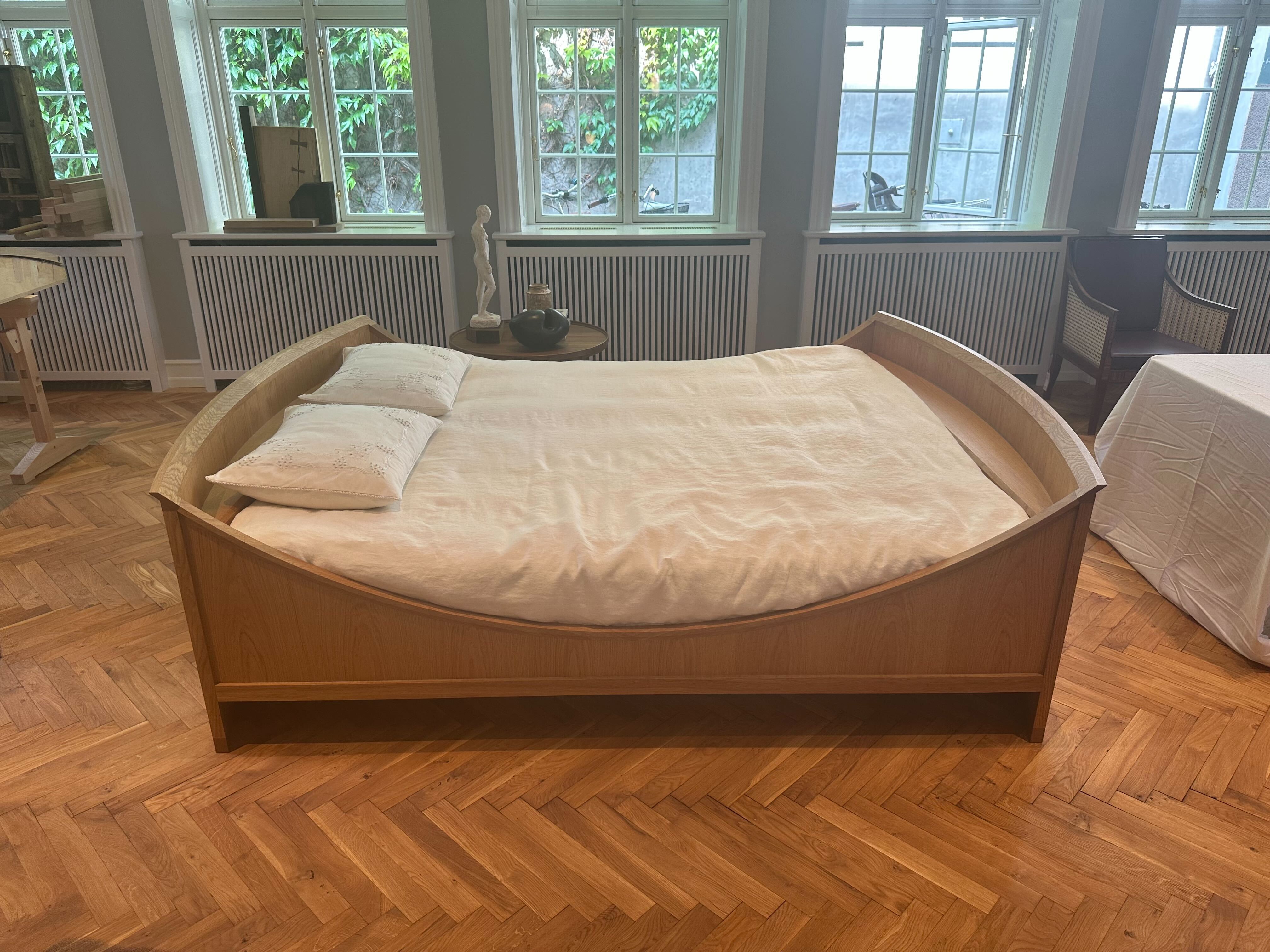 3 days of design Kaare Klint spherical bed