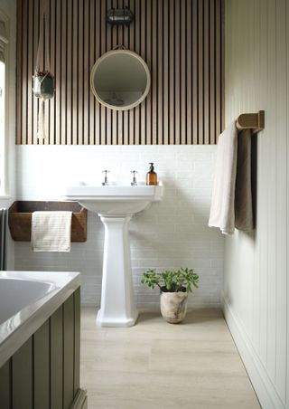 bathroom with vinyl flooring farmhouse wood clad