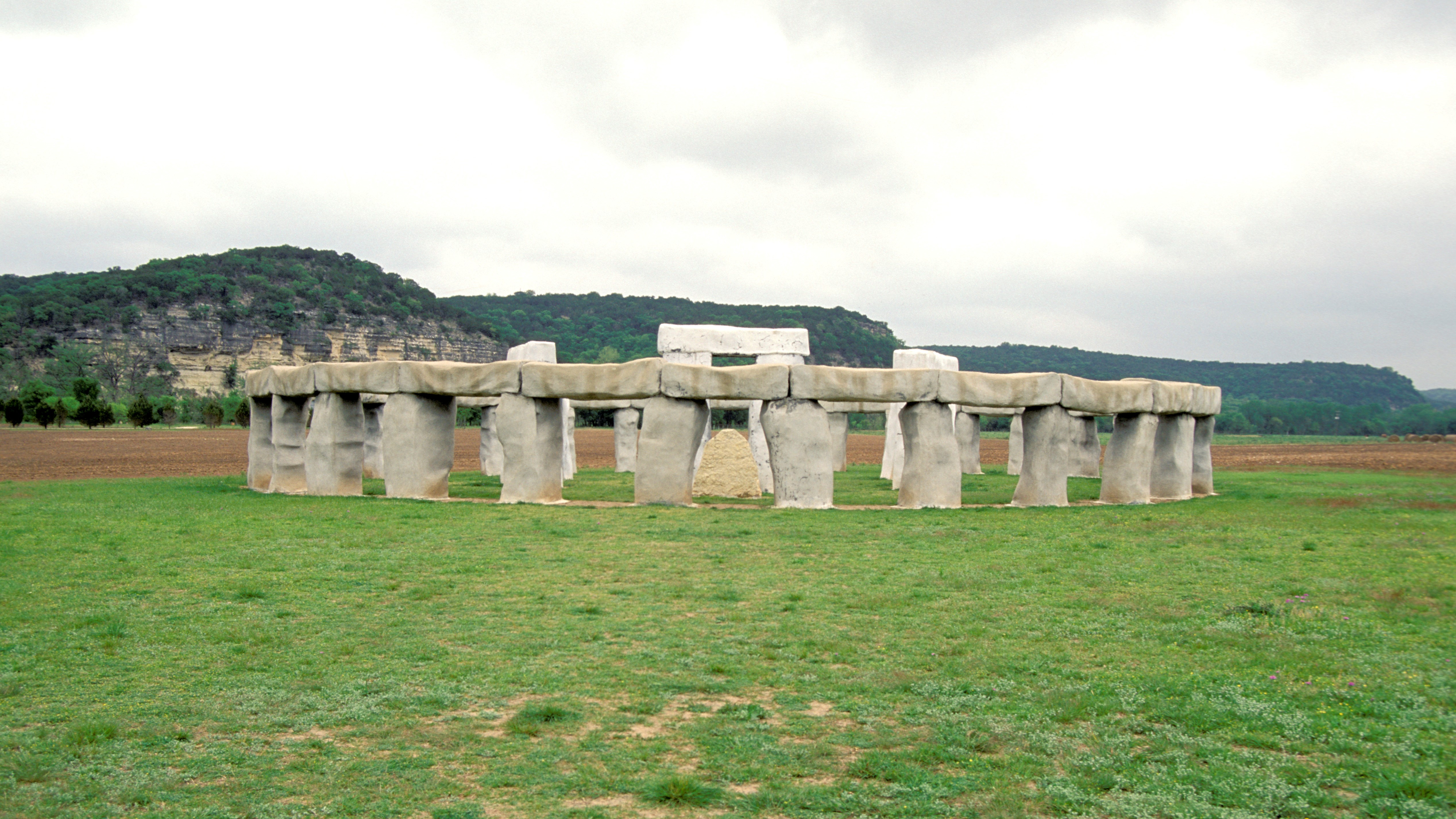Texas, Hunt, Stonehenge Ii, Hill Country. A series of stones are erected in a circle.