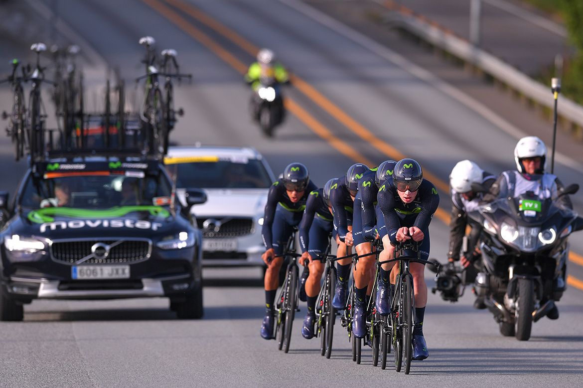 Movistar riding to sixth place in the men's TTT