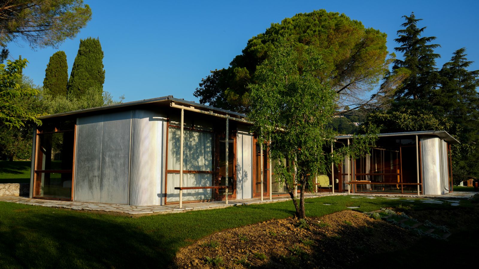 You can now stay in this restored Jean Prouvé house on the French Riviera