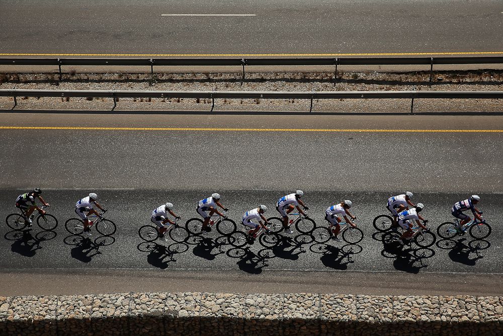 The peloton during stage 1 in Oman.