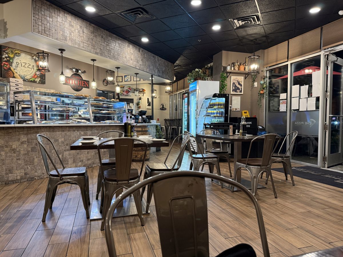 Apple iPhone 16 Pro Max dynamic range sample.