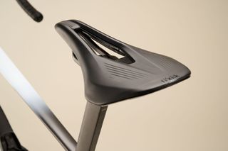 Fizik Argo Vento saddle on a BMC Teammachine