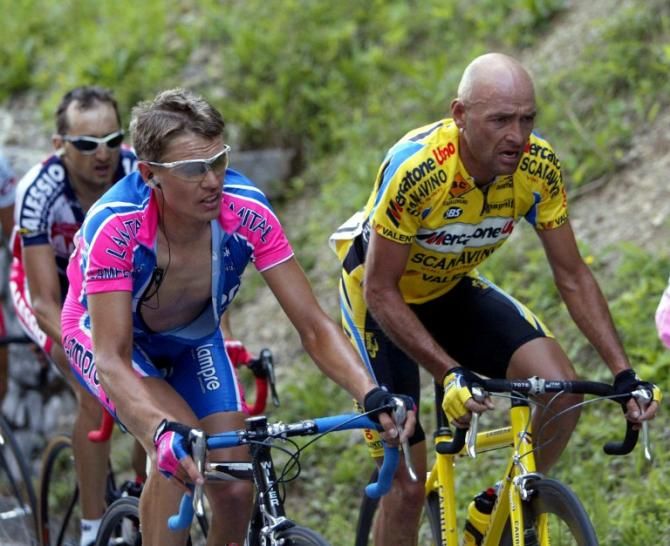 Raimondas Rumsas and Marco Pantani climbing in 2003